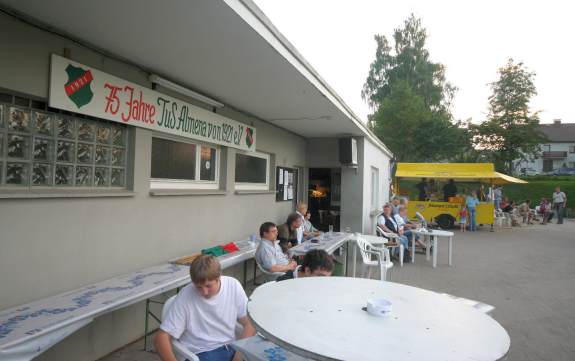 Sportplatz B&uuml;kerfeld