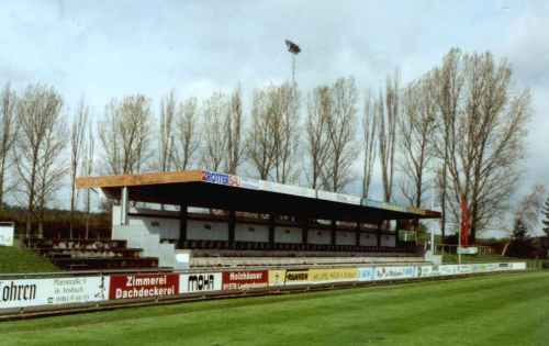 St&auml;dtisches Stadion - Trib&uuml;ne