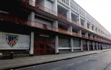 San Mam&eacute;s - Au&szlig;enansicht Haupttrib&uuml;ne