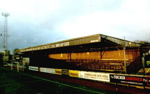 Abbey Stadium - North Stand (alte Hintertortrib�ne)