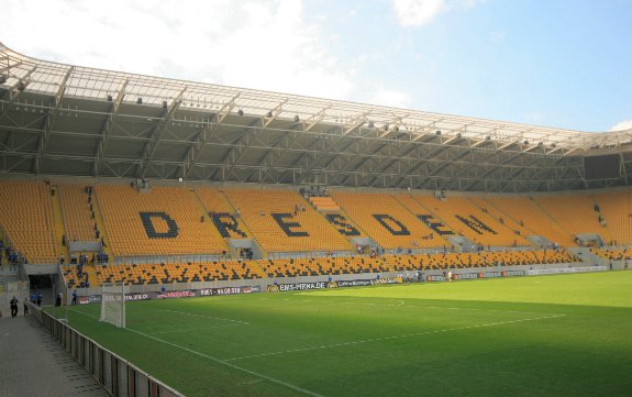 Rudof-Harbig-Stadion