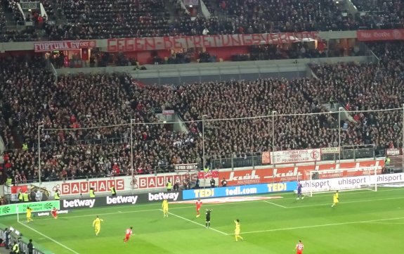 Mehrzweckstadion D�sseldorf
