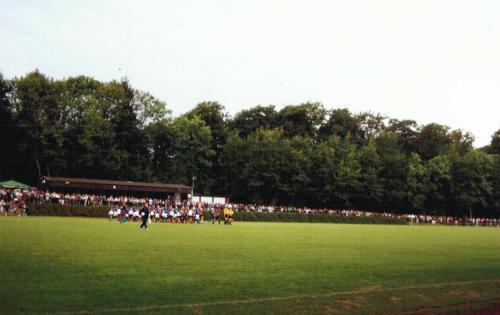 Sportplatz Klausen - L�ngsseite