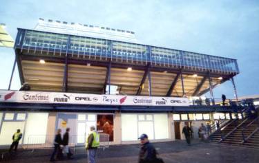 Letn&aacute; - &auml;u&szlig;erer Oberrang Haupttrib&uuml;ne