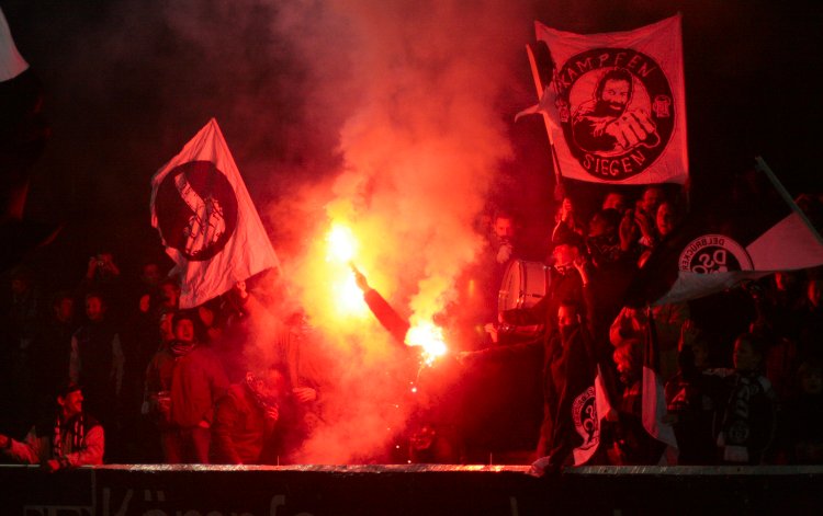 Stadion am Waldschl&ouml;&szlig;chen