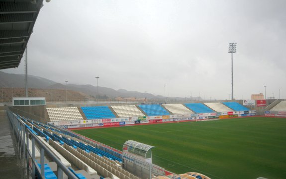 Estadio Francisco Art&eacute;s Carrasco