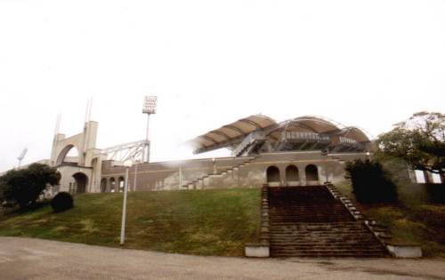 Stade de Gerland - Au&szlig;enansicht