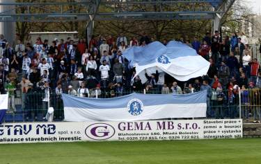 Mestsk&yacute; stadion