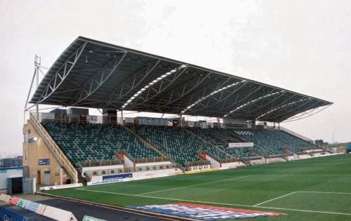 National Hockey Stadium, Milton Keynes - Haupttrib�ne (East Stand)