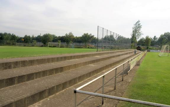 Stadion Mu&szlig;riede - folgt