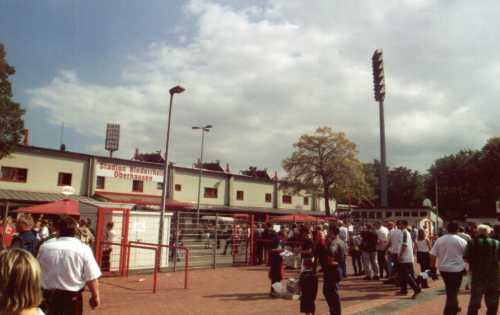 Niederrhein-Stadion Au&szlig;enansicht