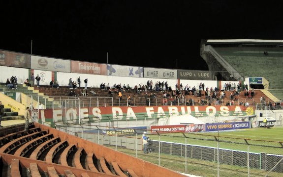 Est�dio do Canind� (Est�dio Dr. Oswaldo Teixeira Duarte)