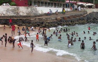 Goree - Kinder am Strand