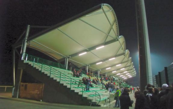 Stade Jules Ladoum&egrave;gue