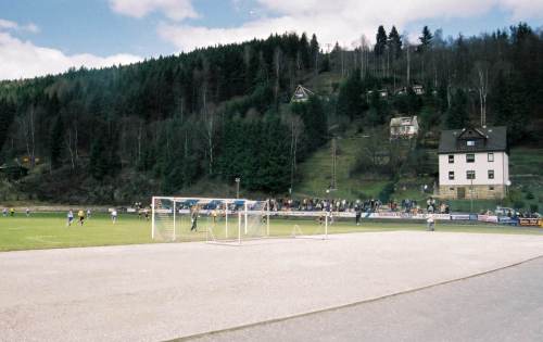 Fellbergstadion - L�ngsseite