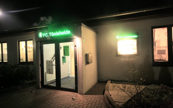 Ernst-Adolf-Sck&auml;r-Platz