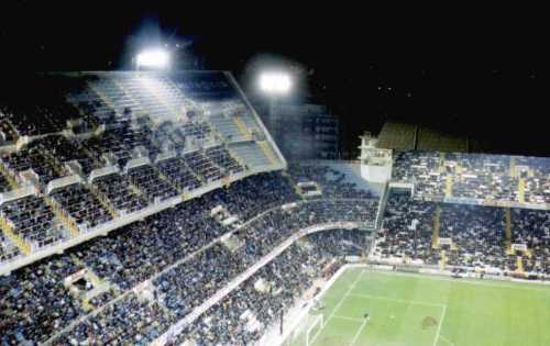 Mestalla - Kurve und Haupttrib&uuml;ne