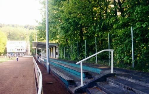 Riesei-Stadion - Blick &uuml;ber die Trib&uuml;ne