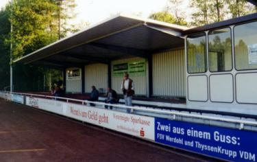 Riesei-Stadion - 'Halbtrib&uuml;ne'