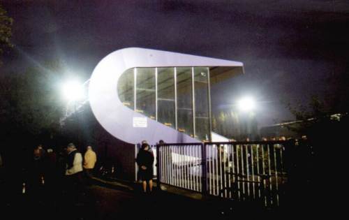 Stadion Wevelgem - Trib&uuml;ne im Profil