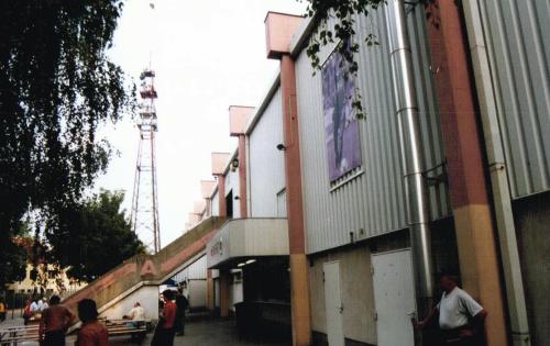 Franz-Horr-Stadion - Haupttrib&uuml;ne von au&szlig;en